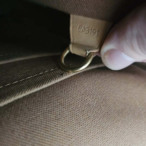 Louis vuitton abbesses messenger bag - Picture 1 of 3